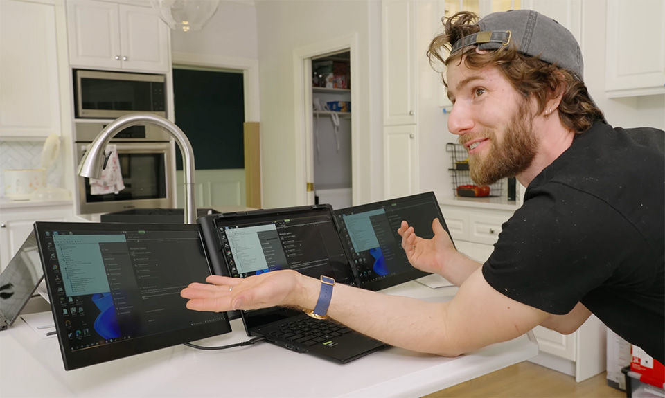 cuoi-cung-chung-ta-cung-co-the-lam-viec-ba-man-tren-laptop-thinkpro